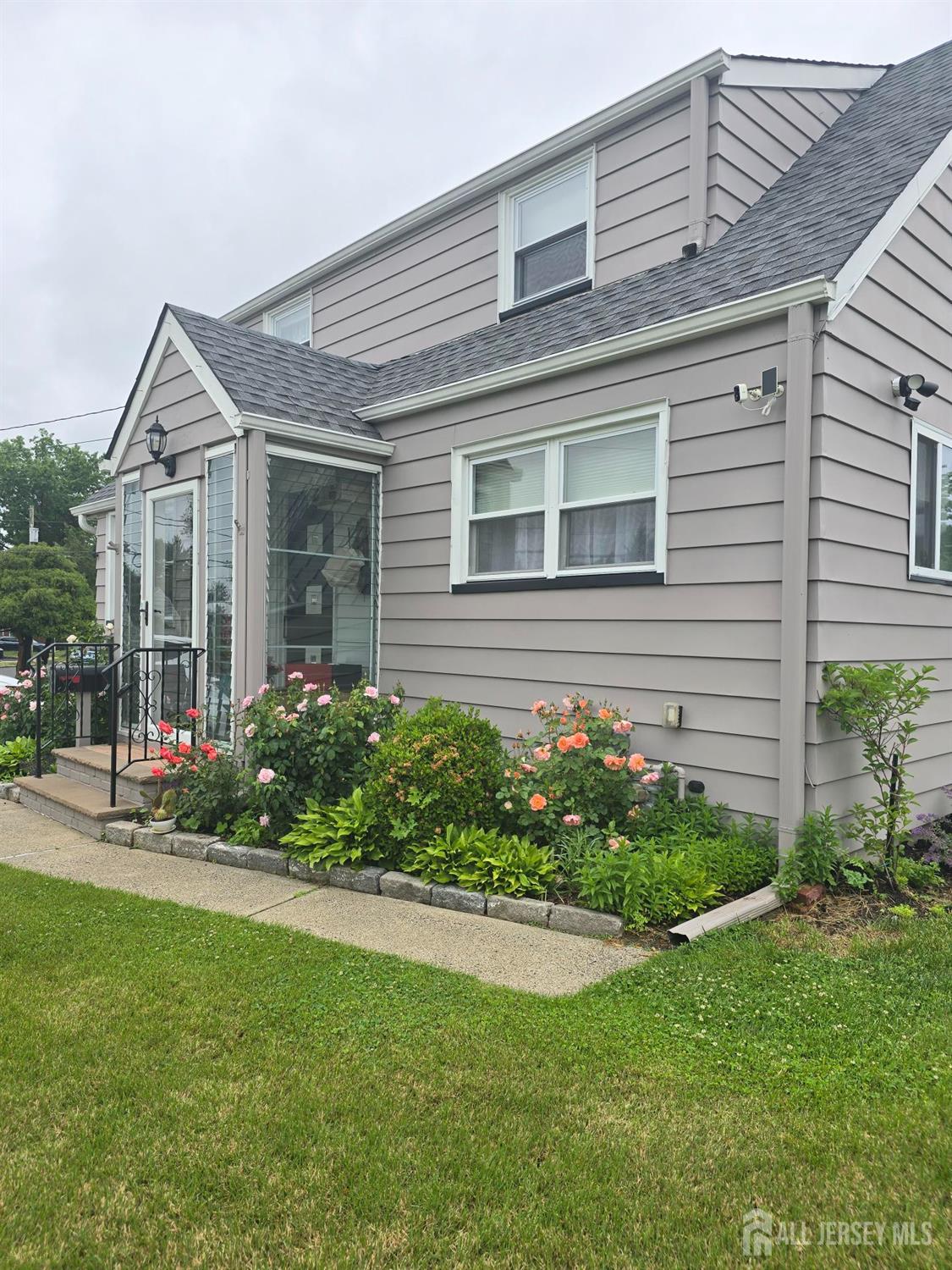 1585 Barton Road Image 2