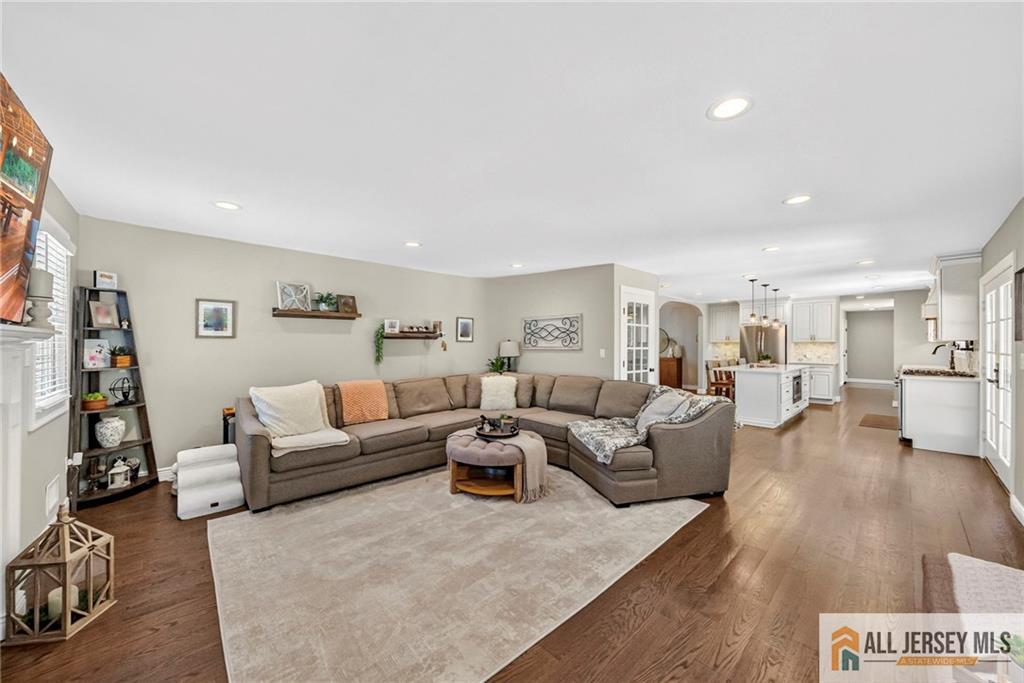 43 Pennington Avenue, Colonia, NJ, 07067 image 52