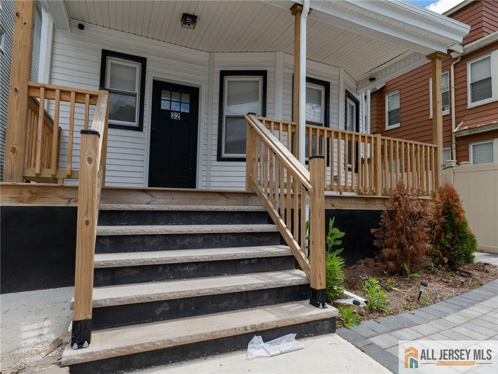 32 Palm Street Image 2
