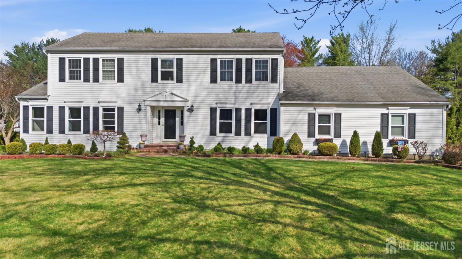 7 Monroe Place, Cranbury, NJ, 08512