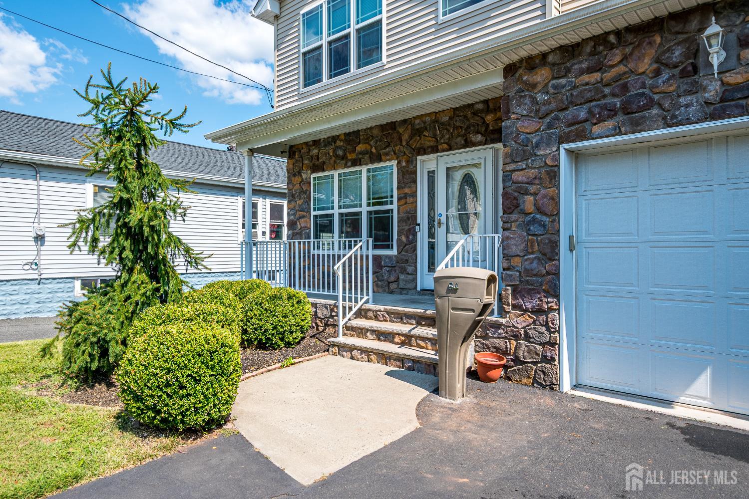 54 Hillcrest Avenue Image 2