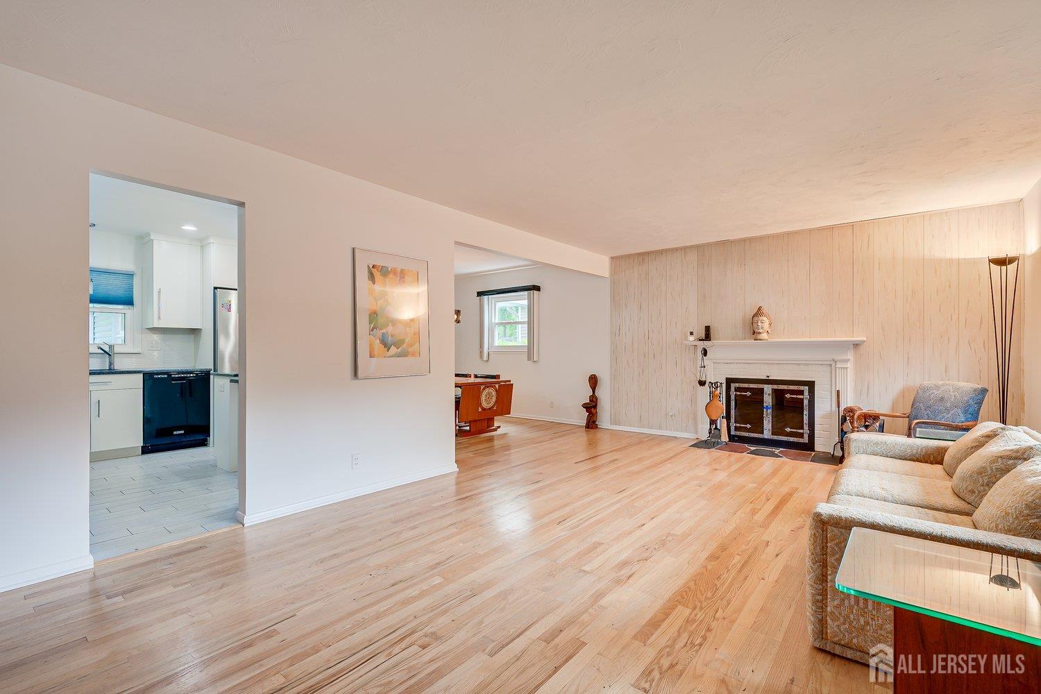 77 Woodside Avenue Image 5