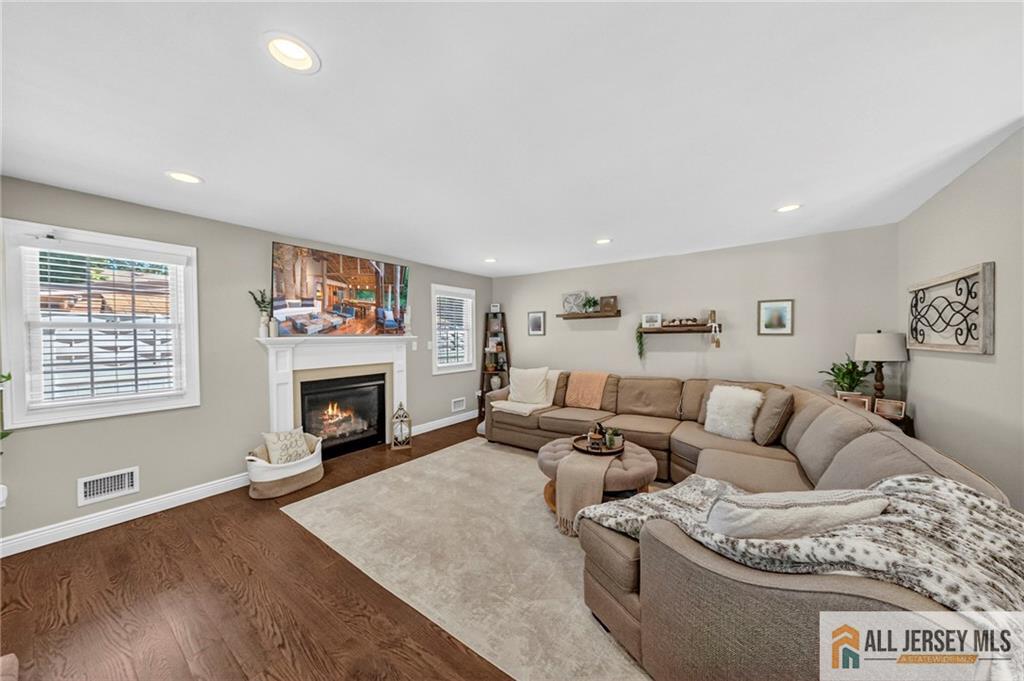 43 Pennington Avenue, Colonia, NJ, 07067 image 16
