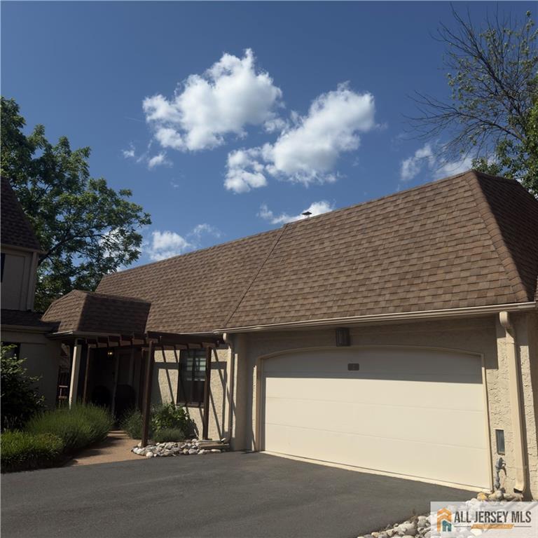 2 Park Gate Drive 1002, Edison, NJ, 08820