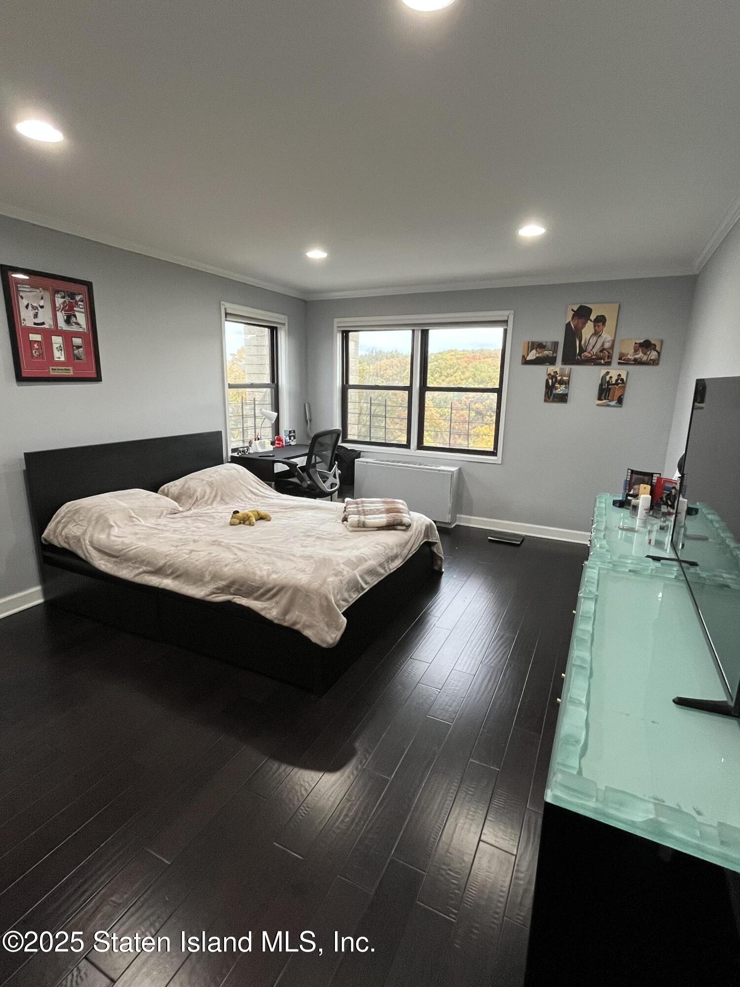 1000 Clove Road 6-o & 6-p, Staten Island, NY, 10301 image 23