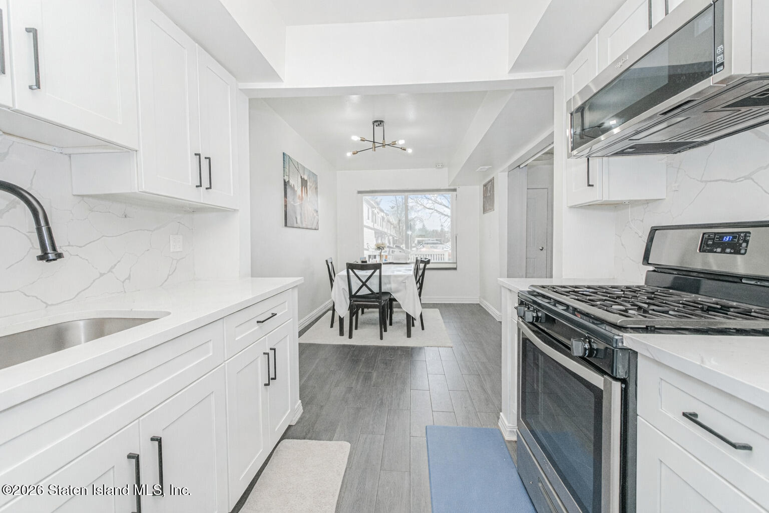 23 Wolkoff Lane Image 1