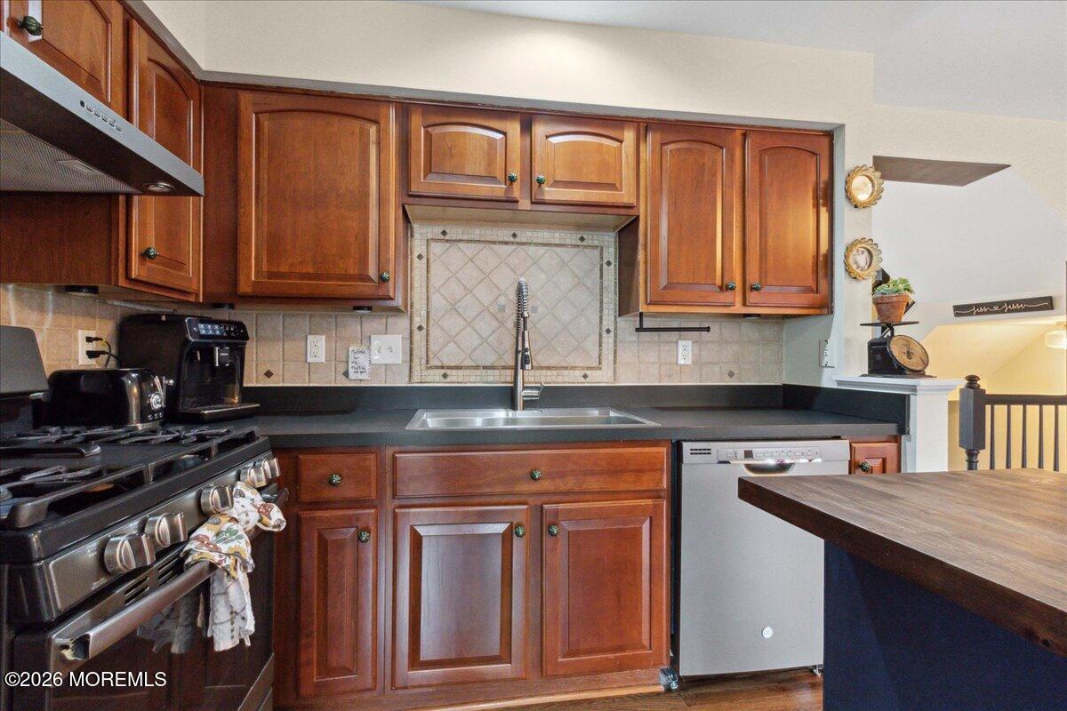 36 Saxton Road, Farmingdale, NJ, 07727 image 12