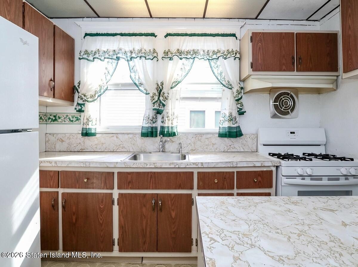 61 Ronald Avenue, Staten Island, NY, 10303 image 11
