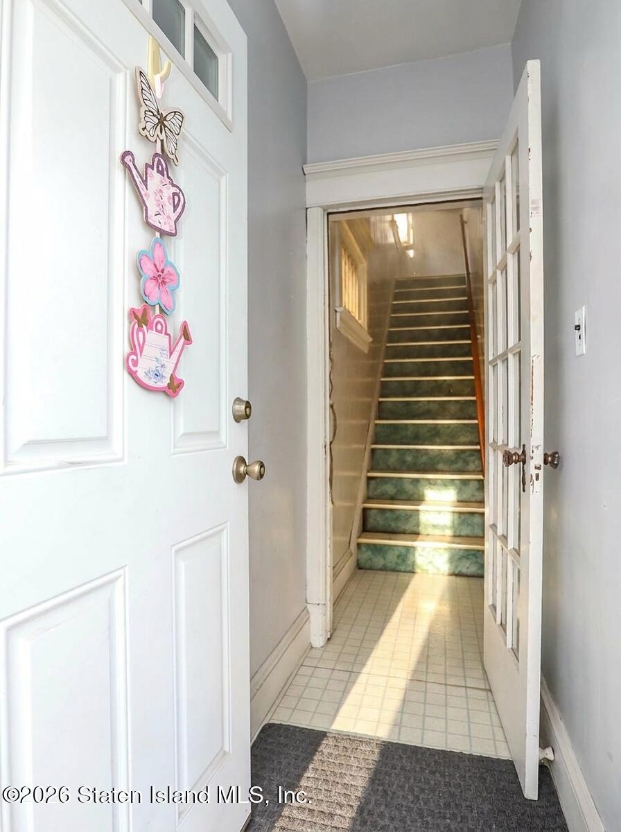 61 Ronald Avenue Image 4