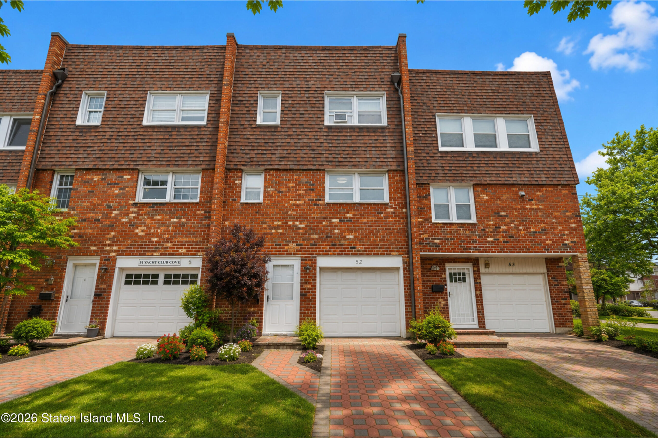 52 Yacht Club Cove 52 Image 2