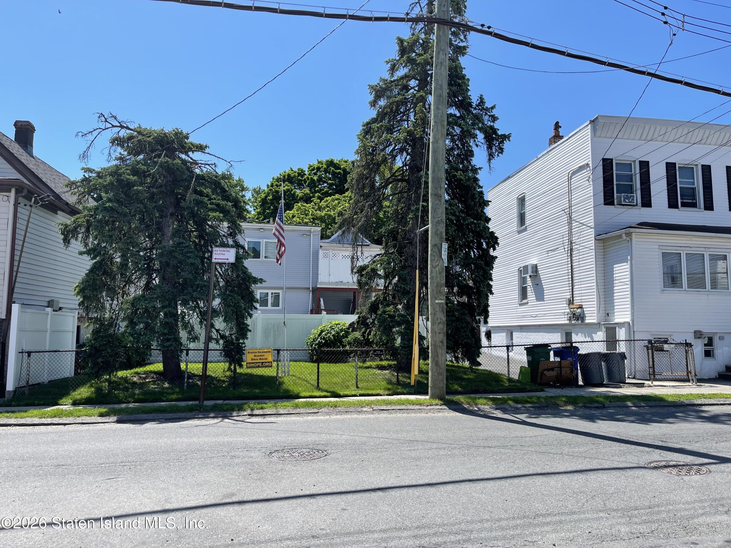 252 Saint Marys Avenue Image 1