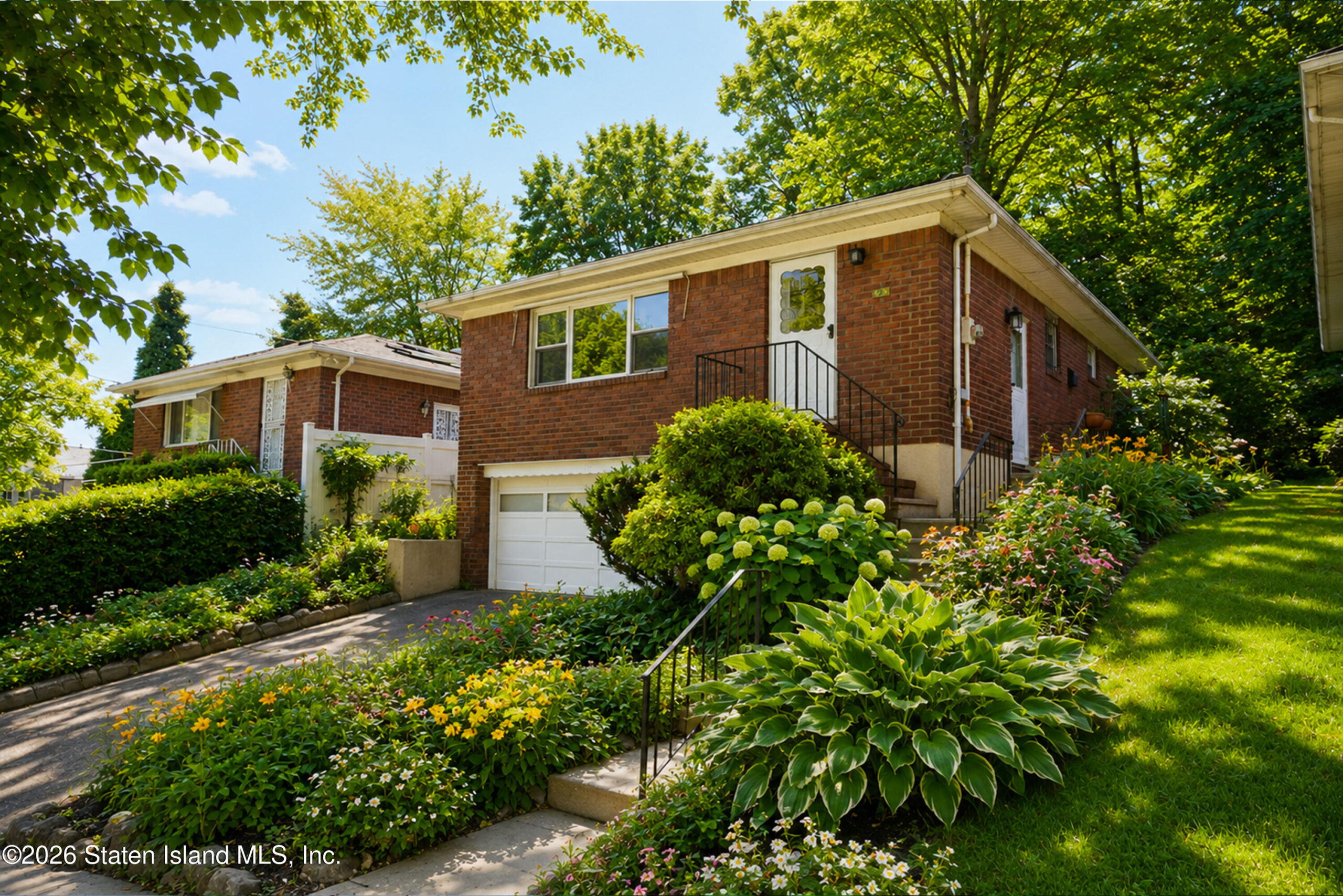 95 Franklin Avenue Image 1