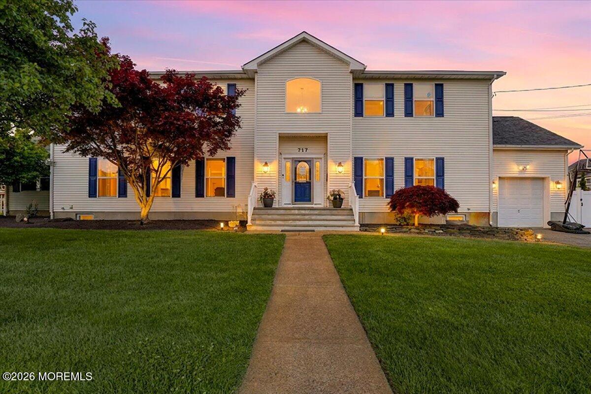 717 Jersey Avenue Image 5