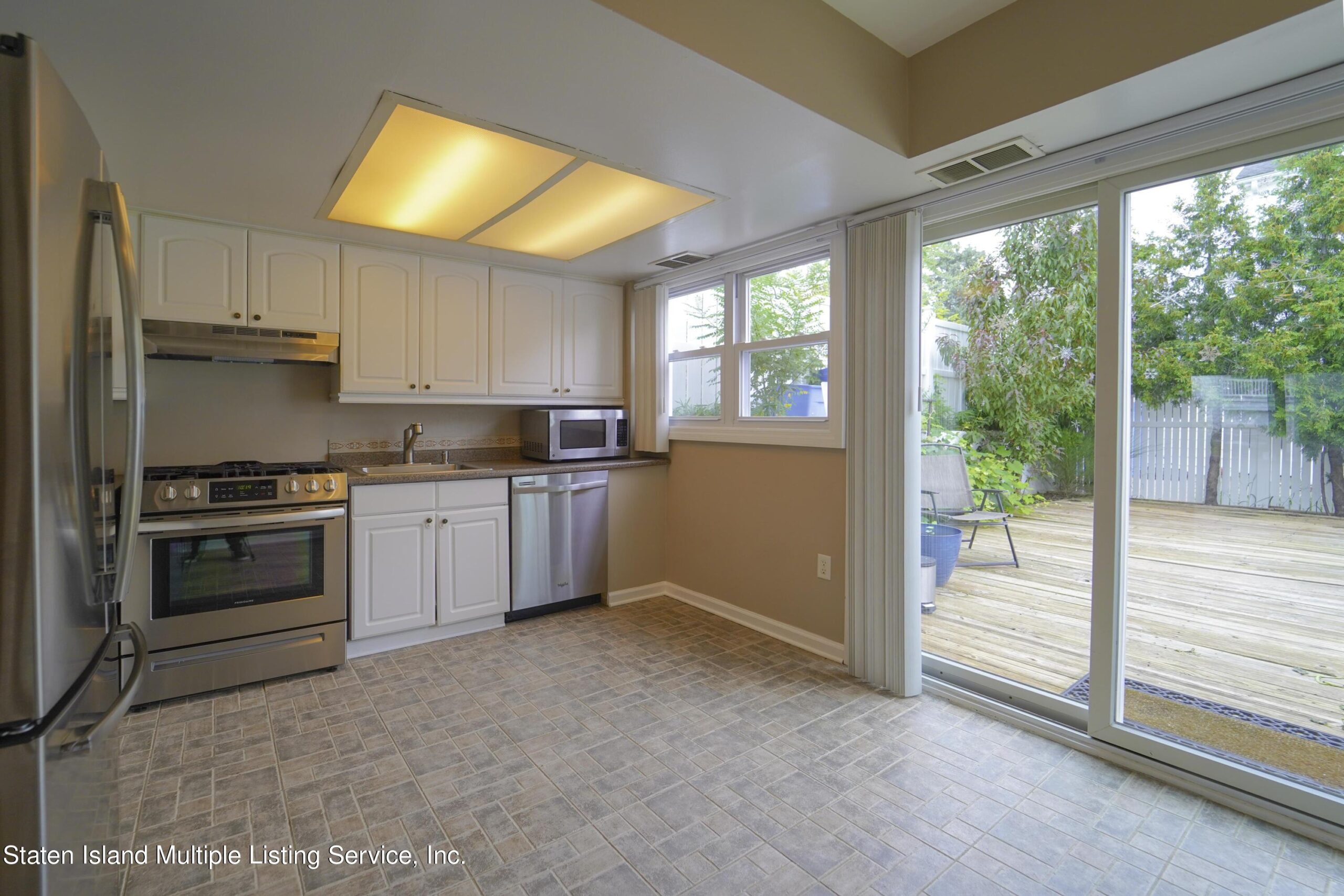 234 Hampton Green, Staten Island, NY, 10312 image 6