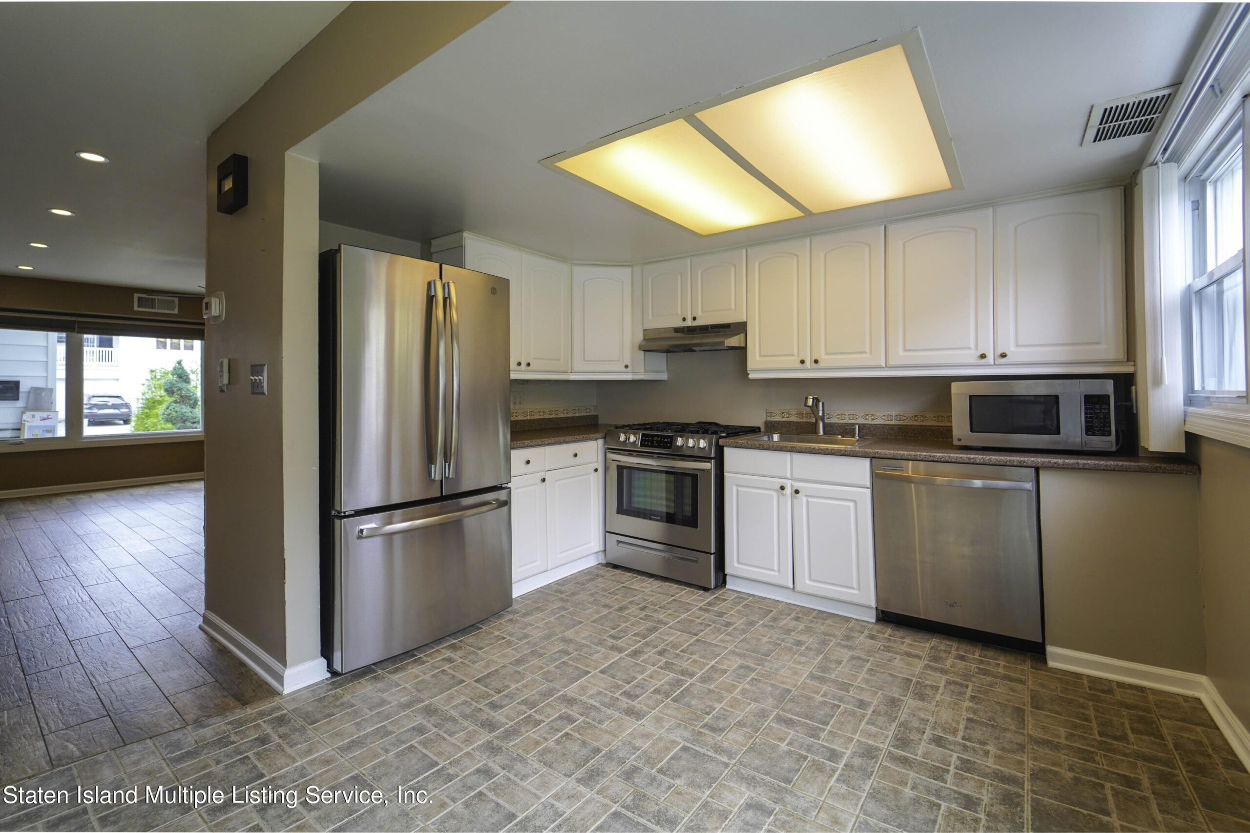 234 Hampton Green, Staten Island, NY, 10312 image 7