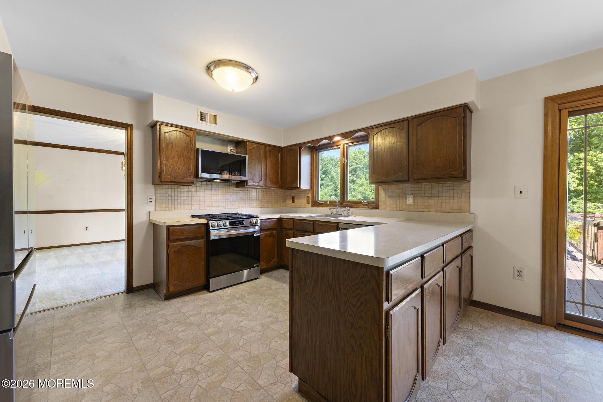 31 Vaughn Drive, Middletown, NJ, 07748 image 16