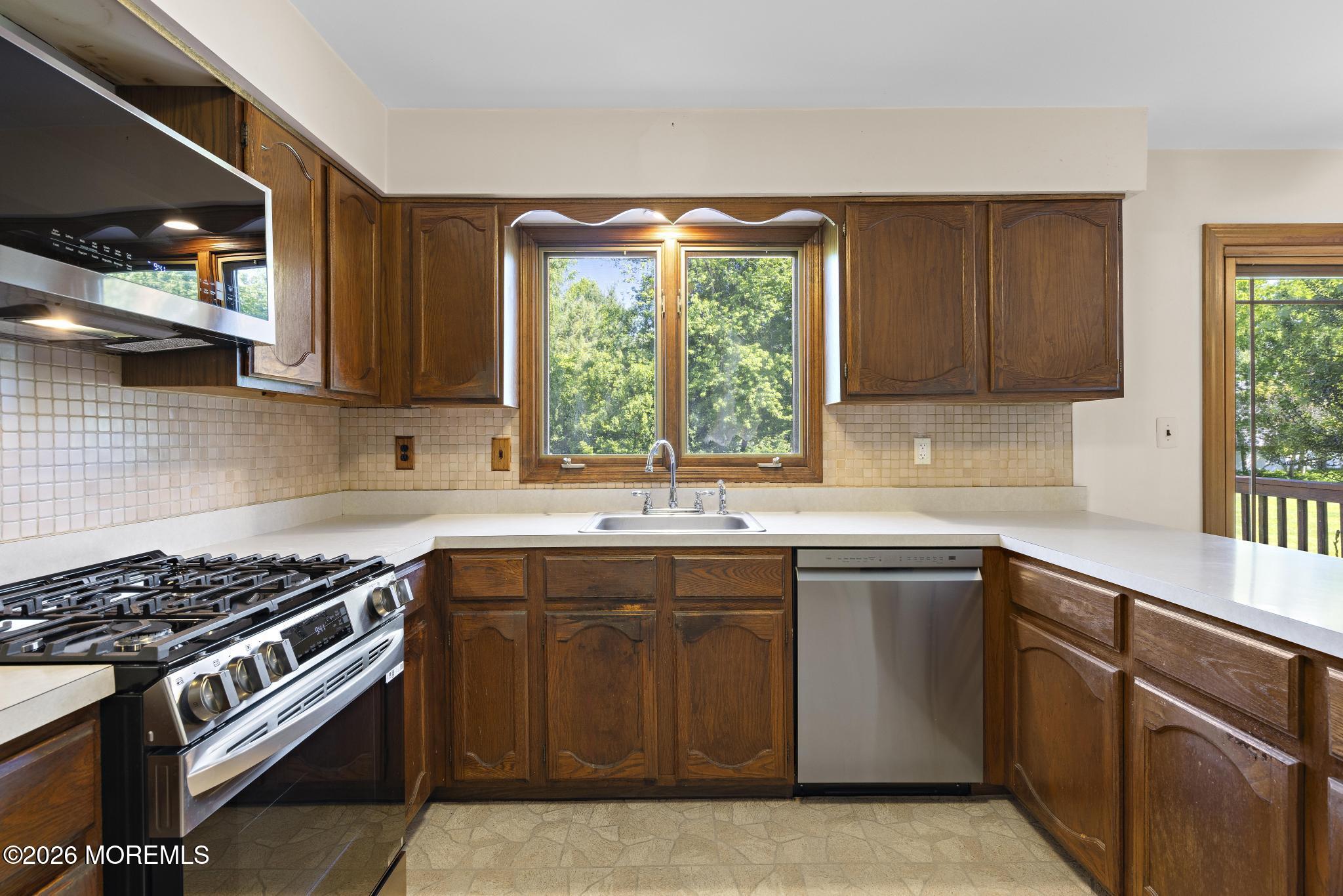 31 Vaughn Drive, Middletown, NJ, 07748 image 12
