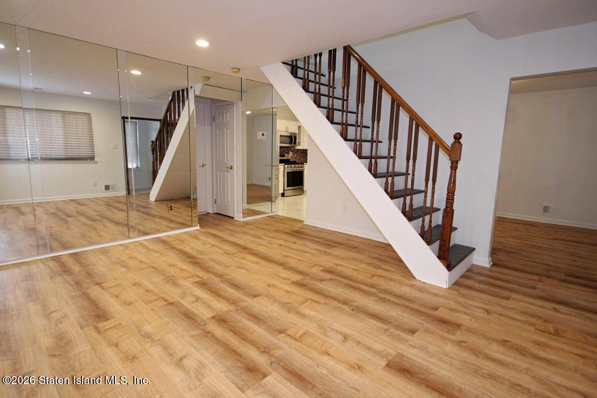 32 Mc Divitt Avenue A Image 4