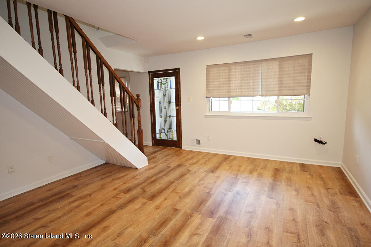 32 Mc Divitt Avenue A Image 3