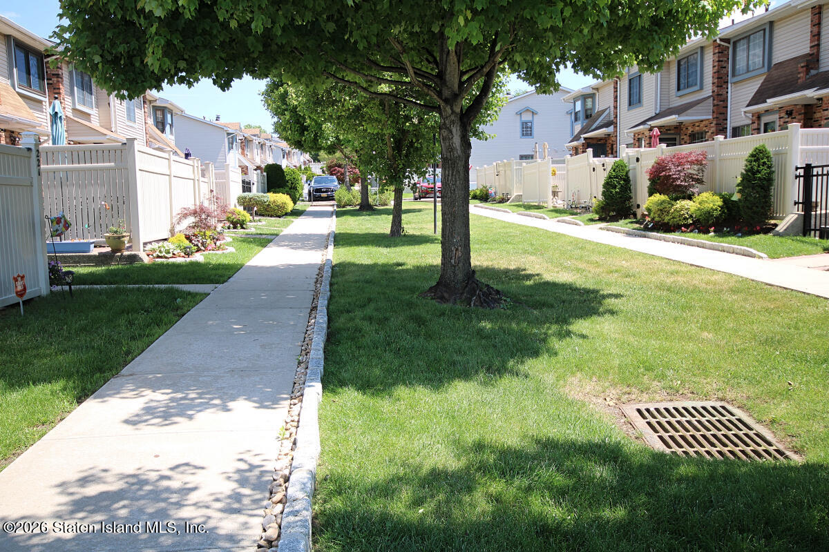 32 Mc Divitt Avenue A Image 2
