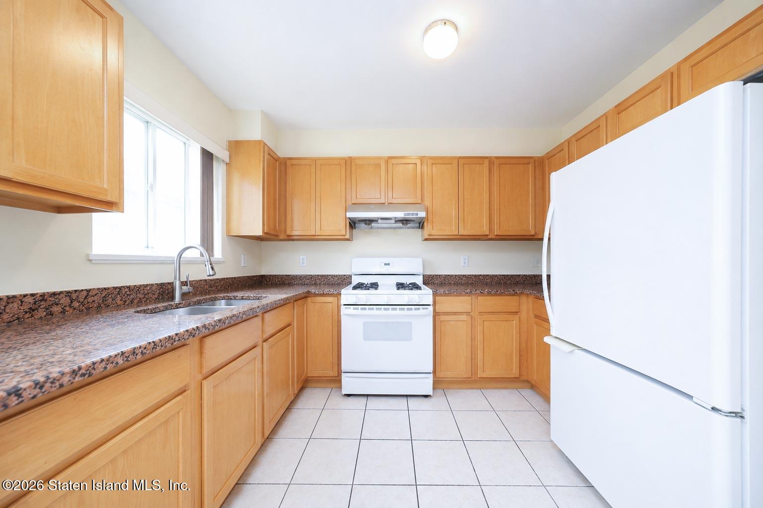 22 Tone Lane, Staten Island, NY, 10305 image 8