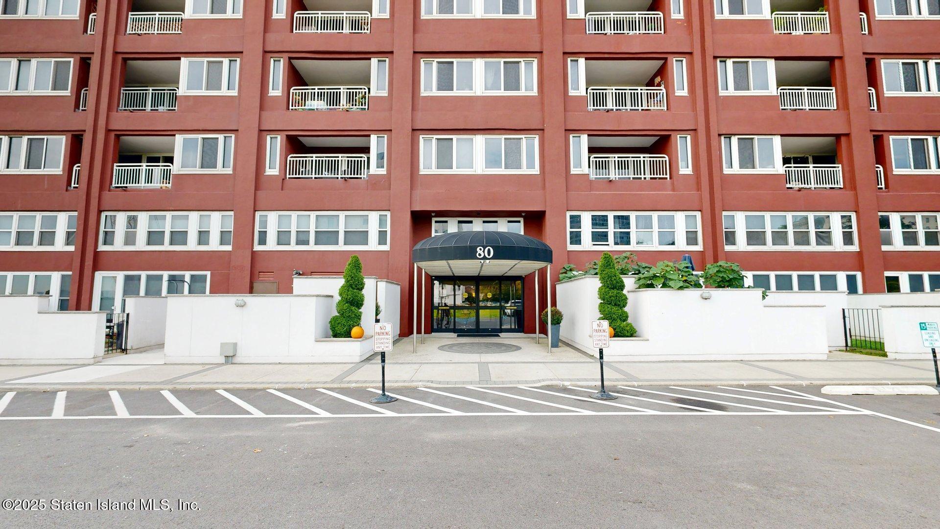 80 Bay St Landing 9l Image 1
