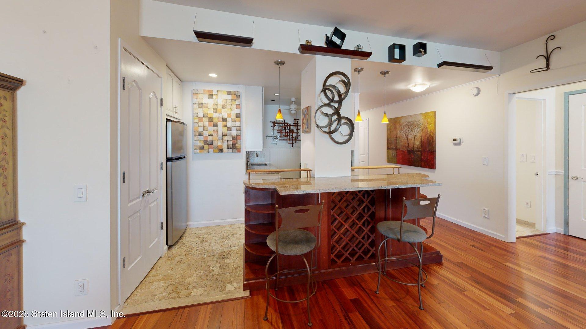 80 Bay St Landing 9l Image 3