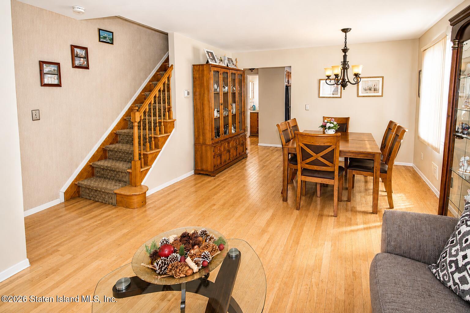 133 Corbin Avenue Image 4
