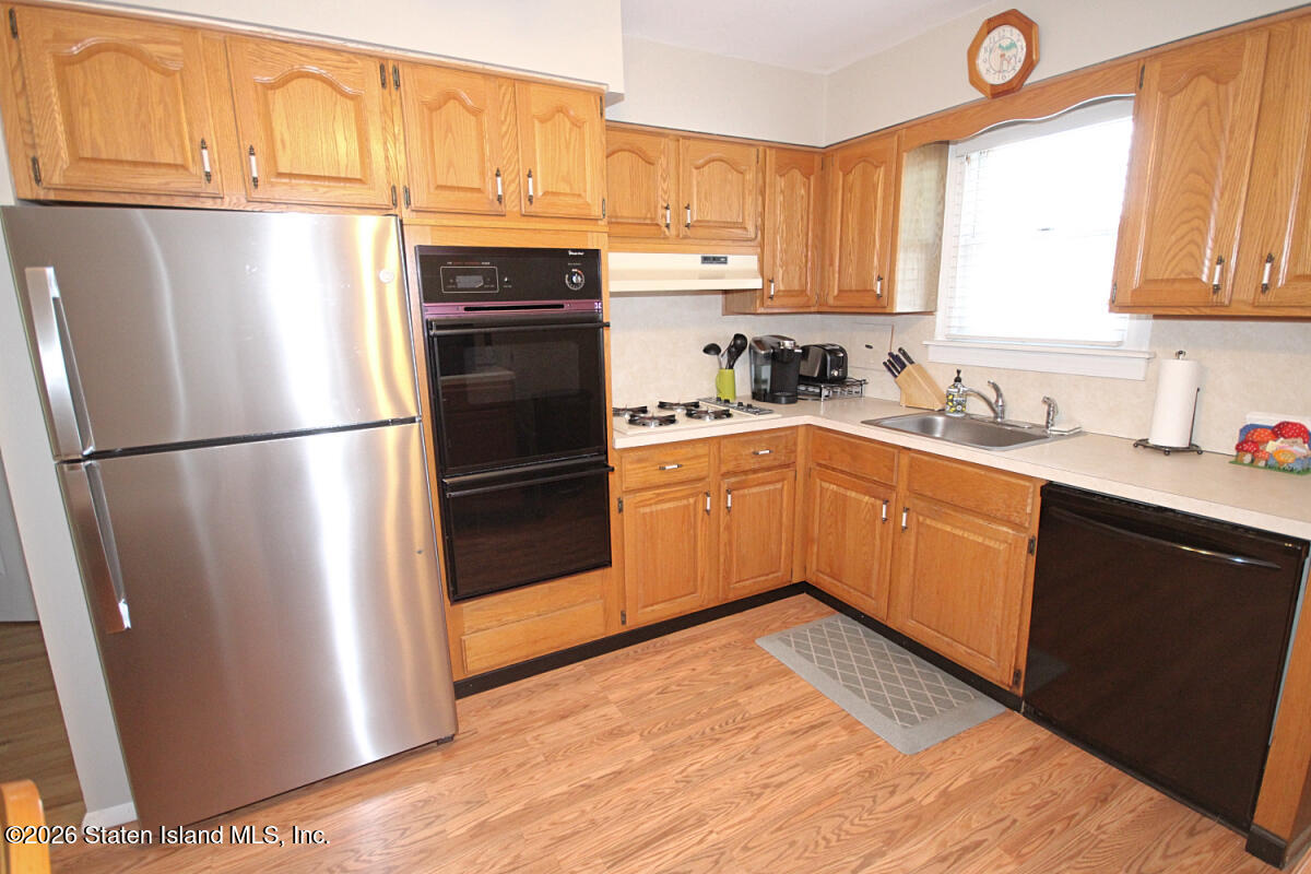 133 Corbin Avenue Image 2
