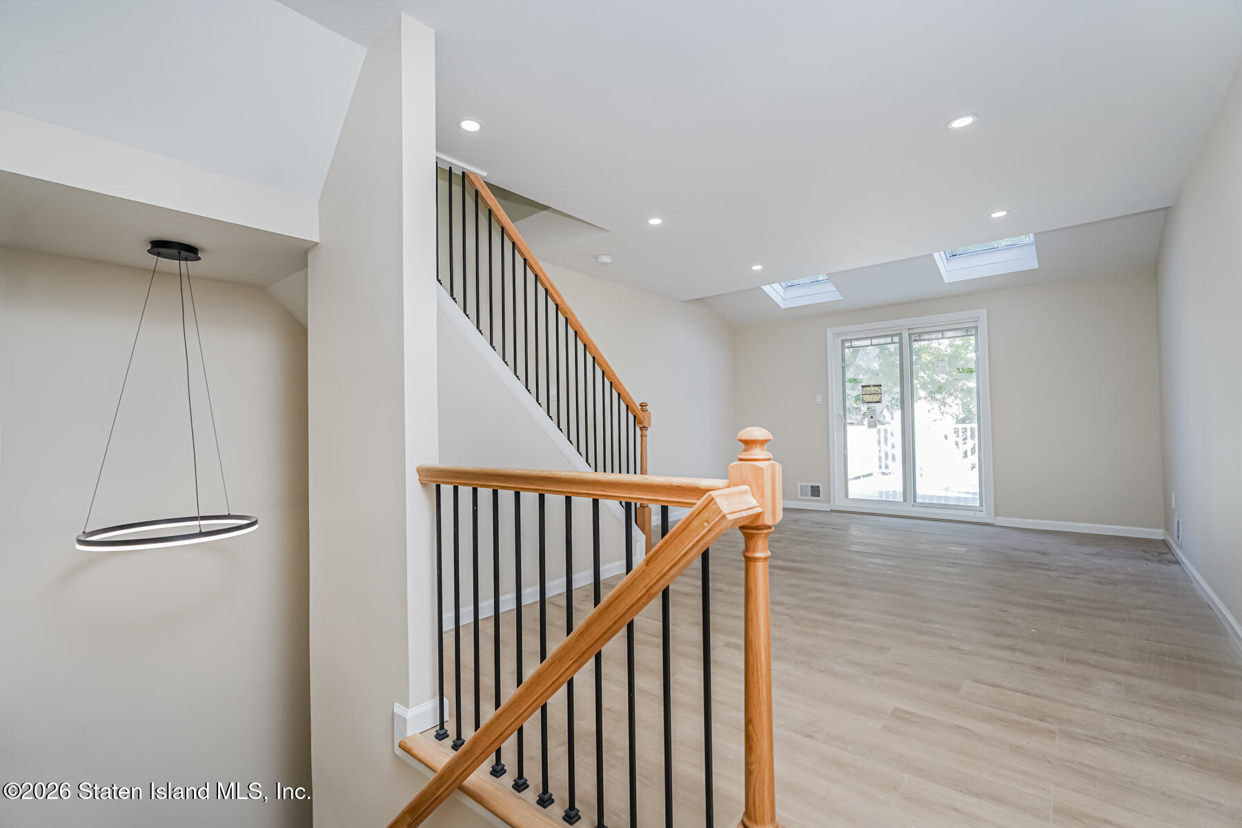 124 Pembrook Loop, Staten Island, NY, 10309 image 12