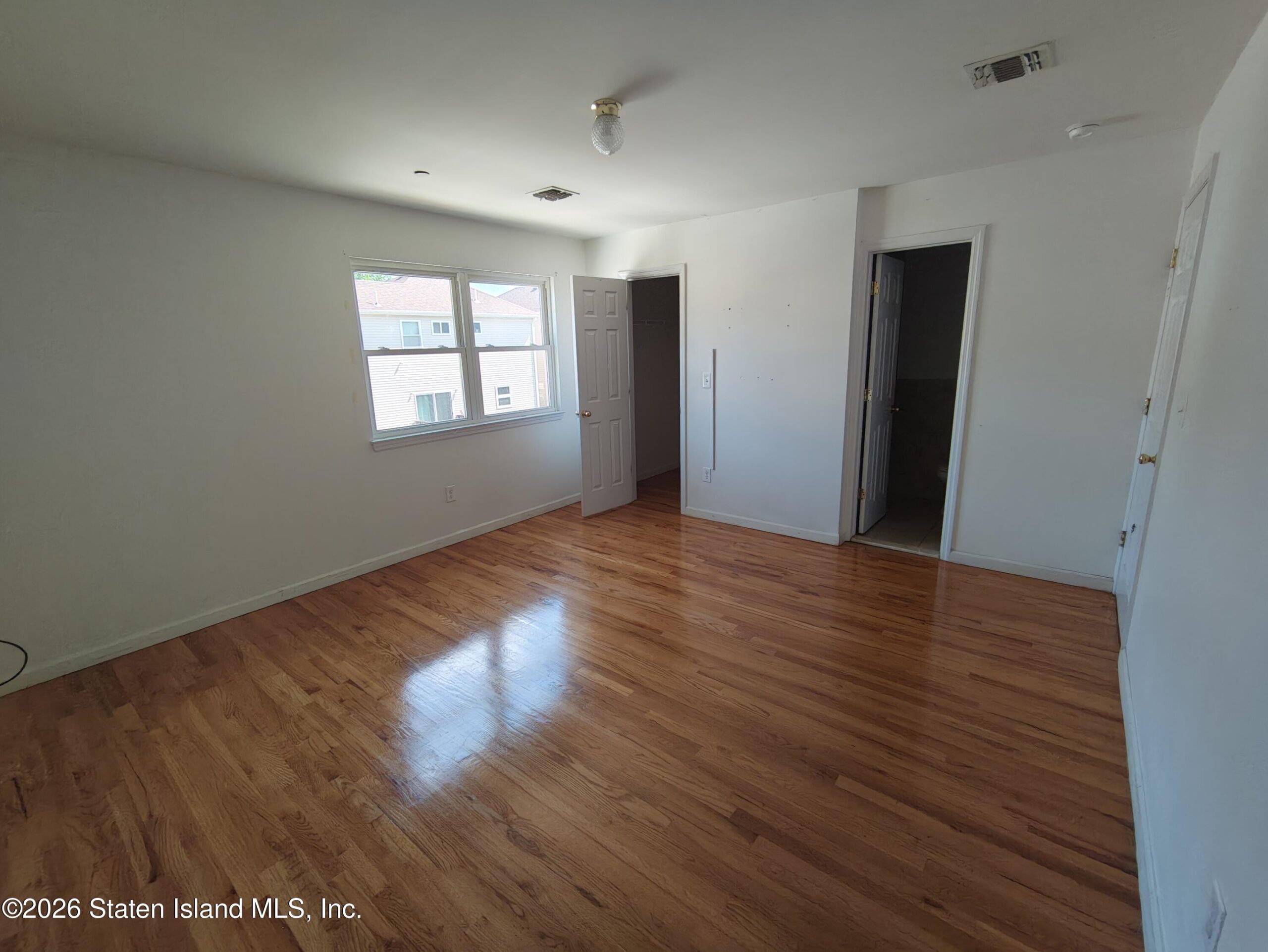 18 Edgeview Lane Image 5