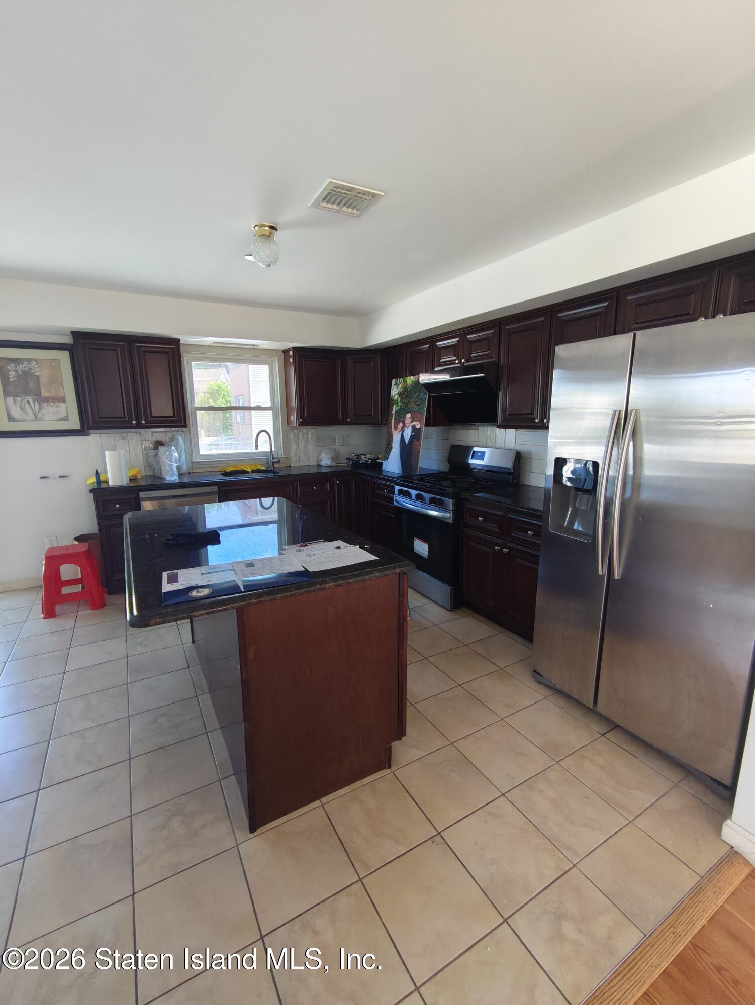 18 Edgeview Lane Image 2