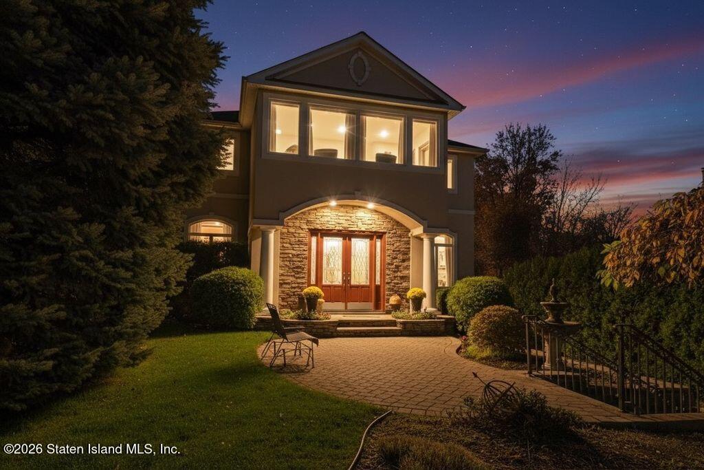 38 Ridge Avenue Image 1