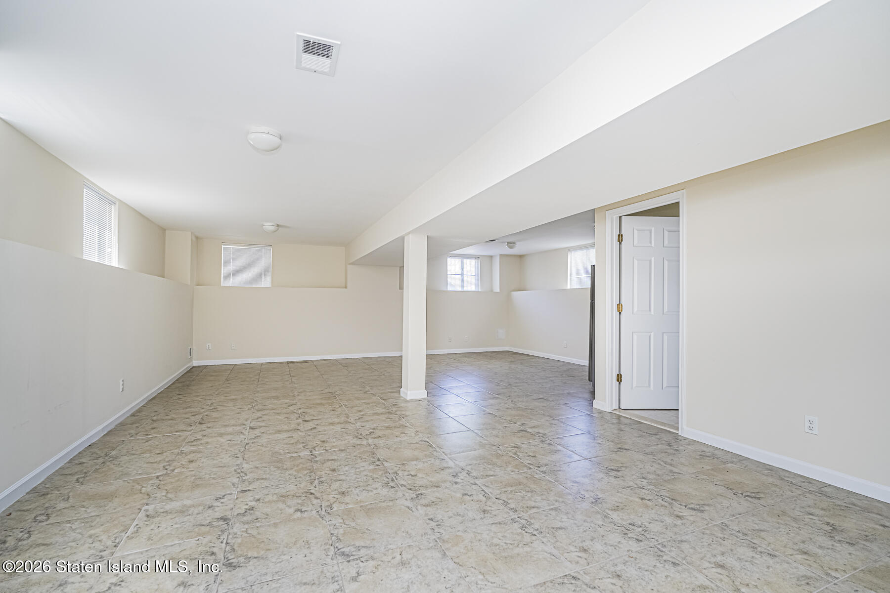 6 Clinton Court, Staten Island, NY, 10301 image 19