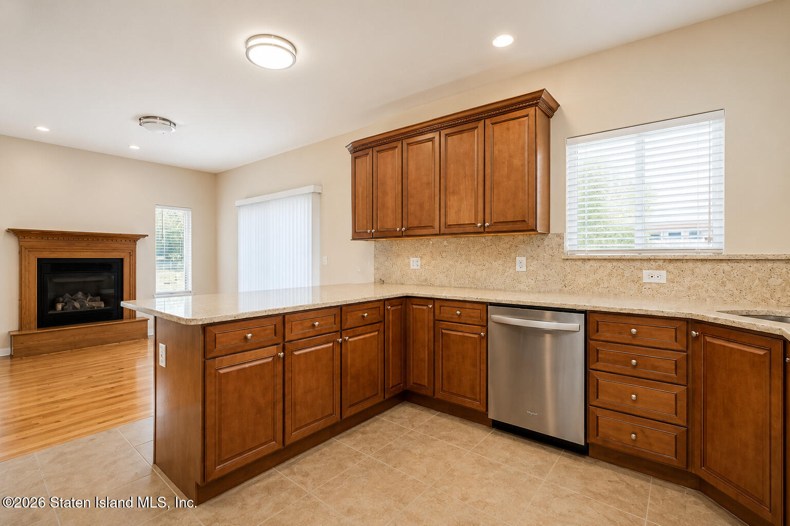 6 Clinton Court, Staten Island, NY, 10301 image 8