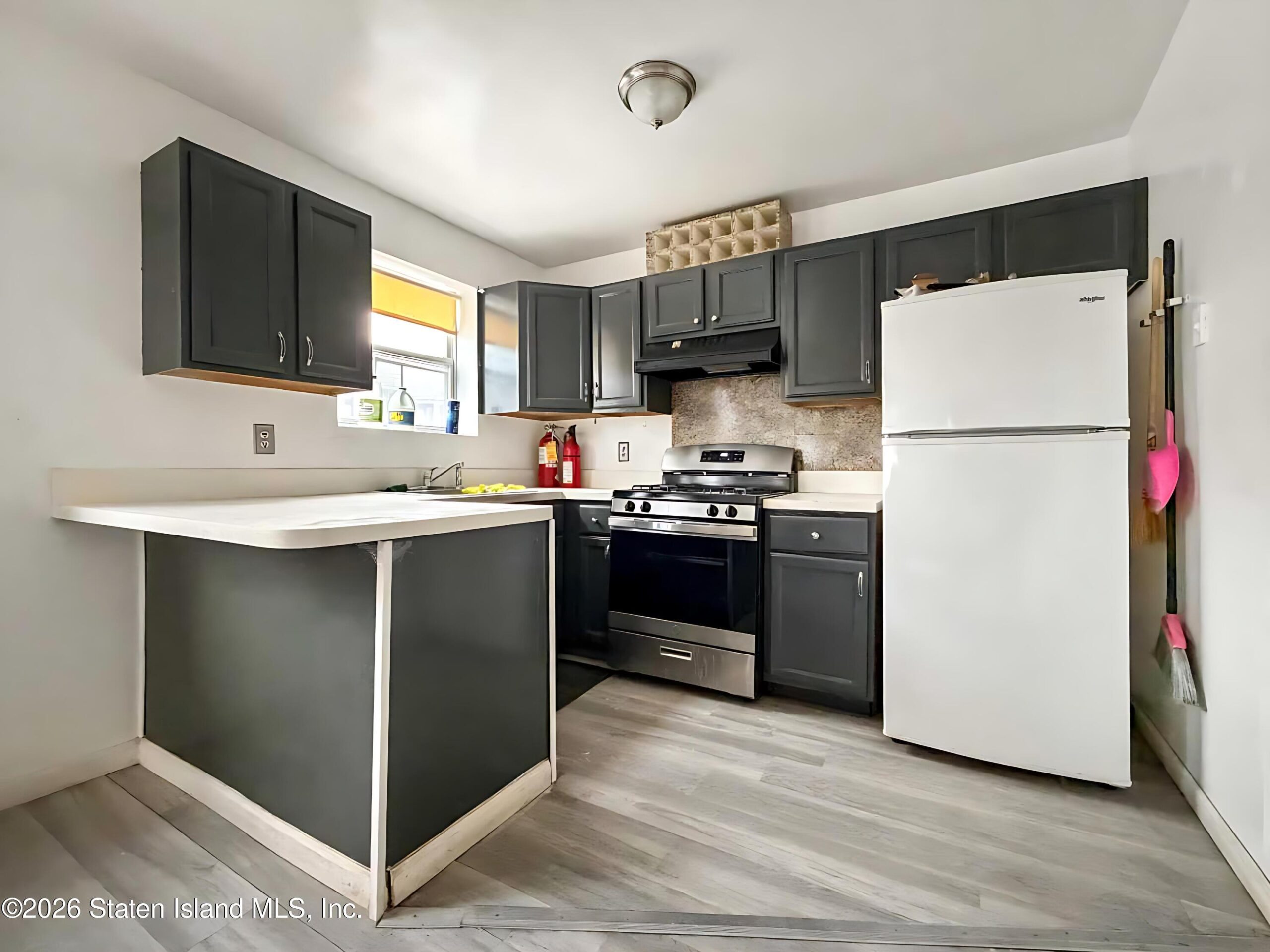 939 Post Avenue, Staten Island, NY, 10302 image 6