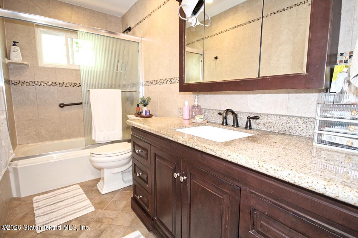 8 Poland Place, Staten Island, NY, 10314 image 10