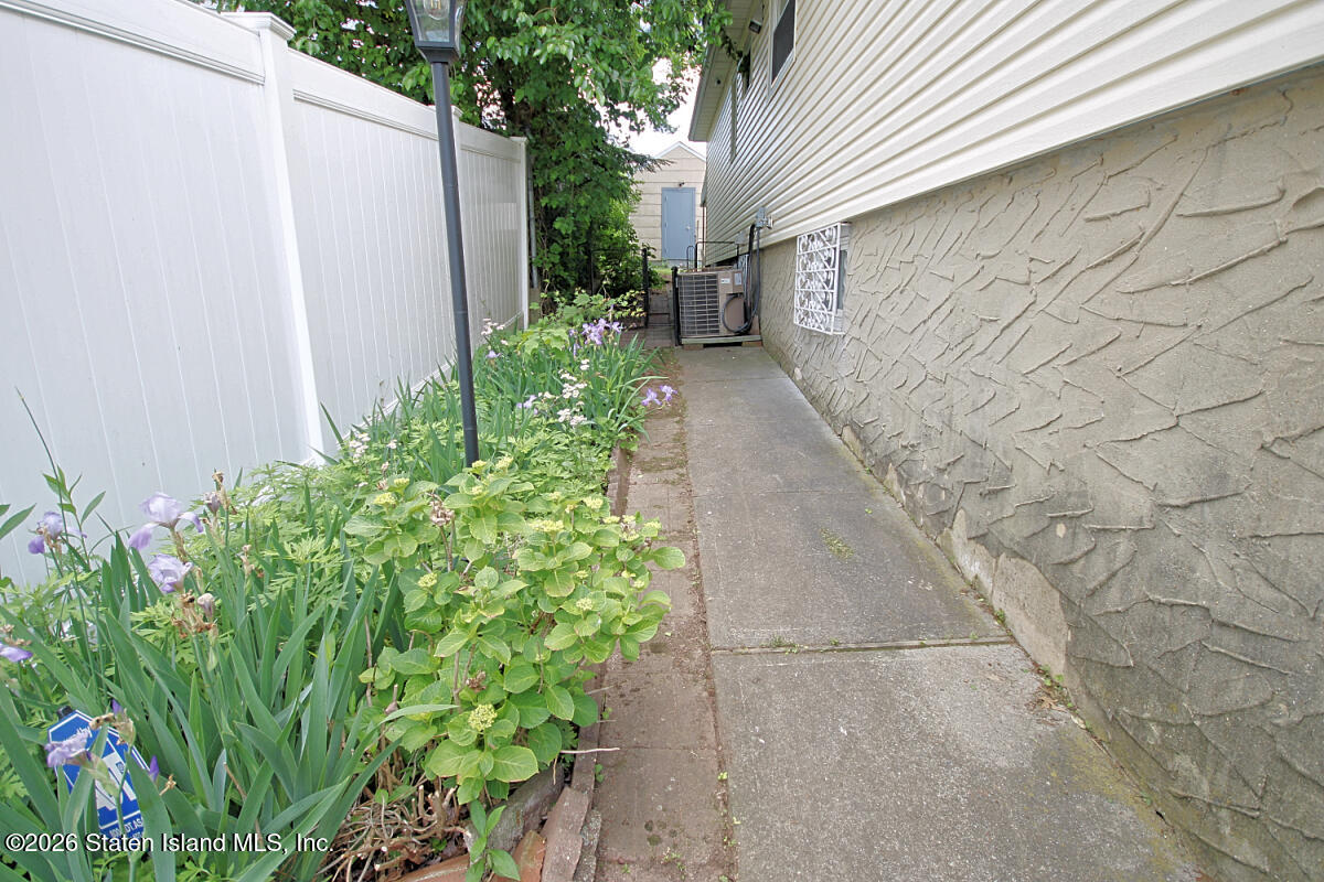8 Poland Place, Staten Island, NY, 10314 image 33
