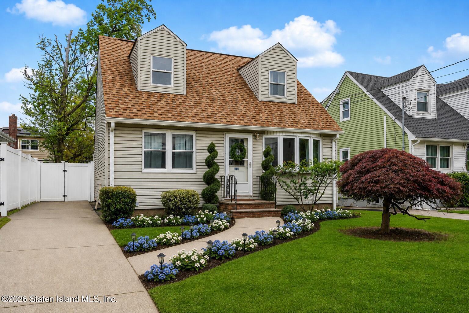 335 Robinson Avenue, Staten Island, NY, 10312
