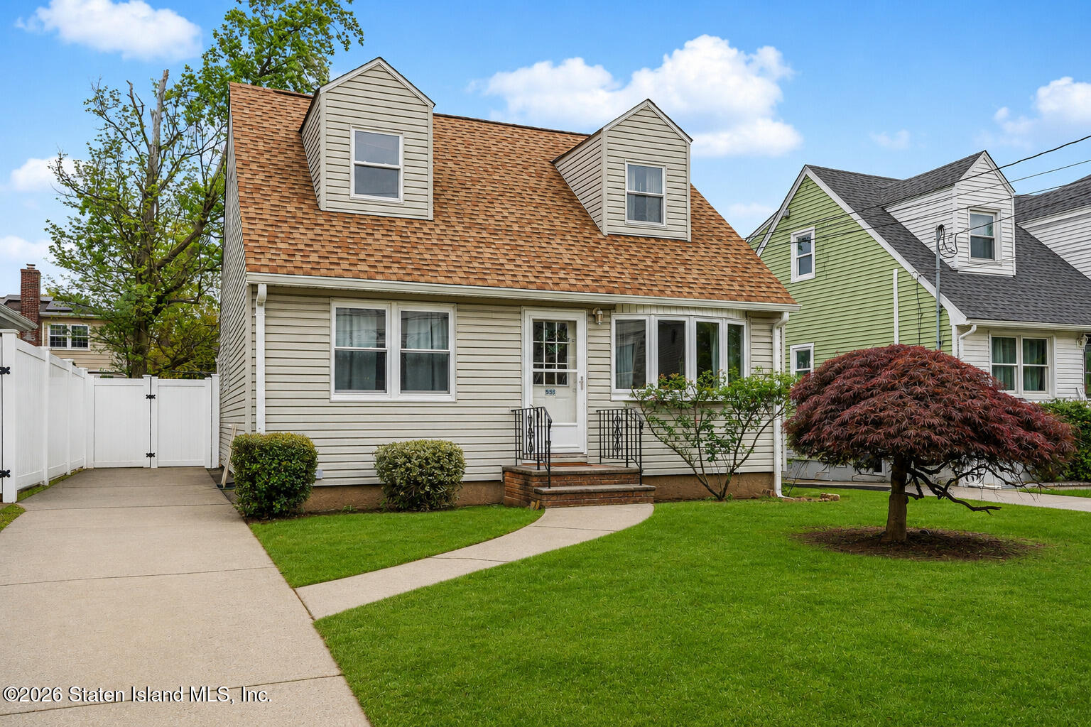 335 Robinson Avenue Image 2