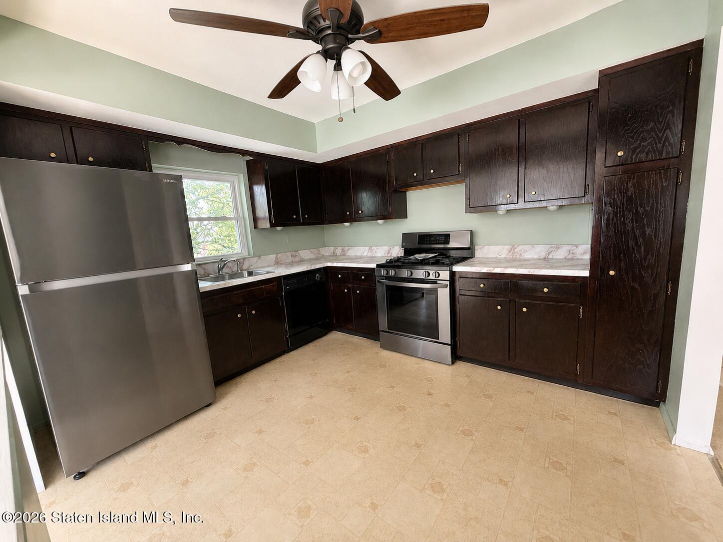 71 Seguine Place, Staten Island, NY, 10312 image 8
