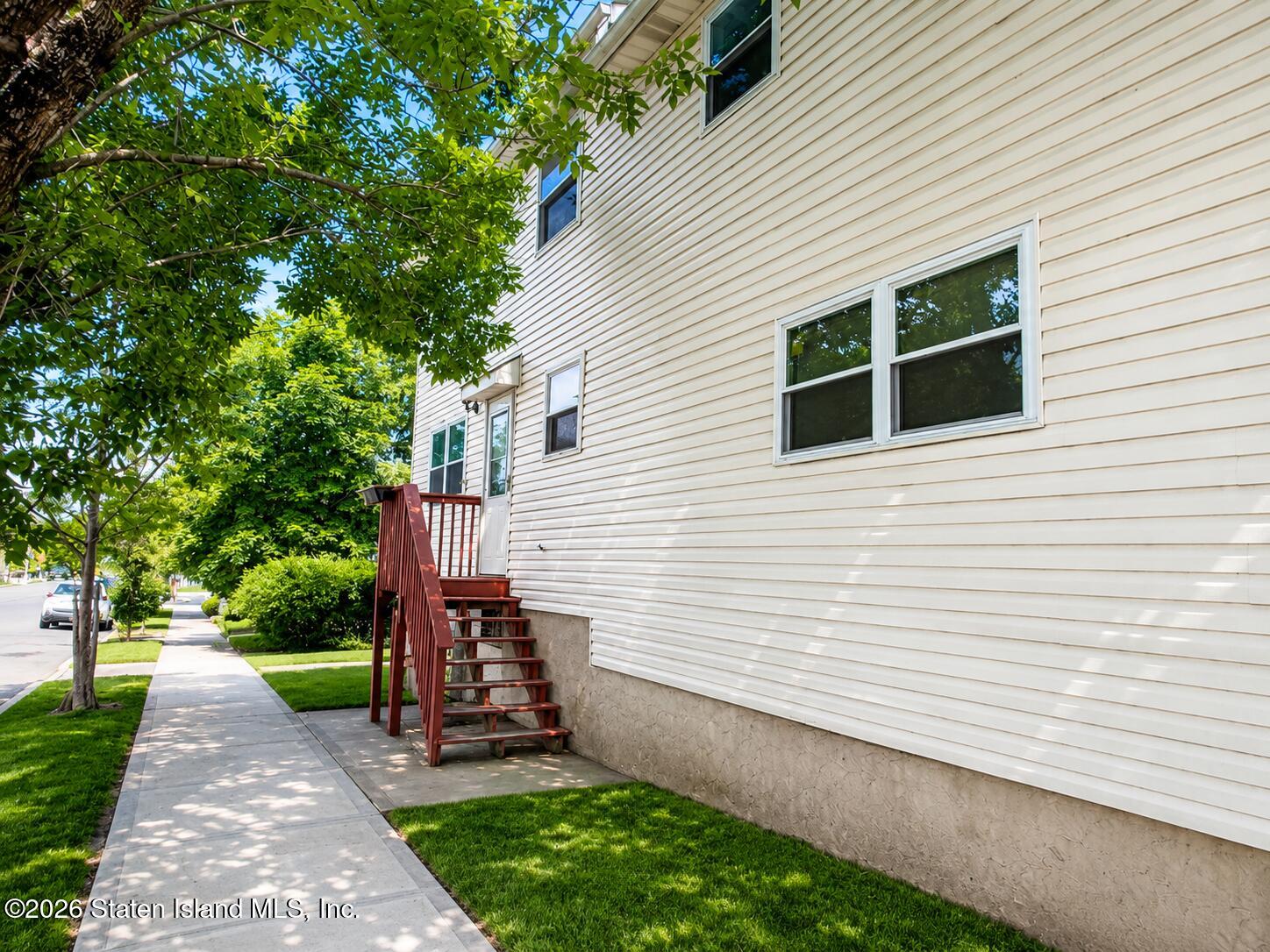 71 Seguine Place, Staten Island, NY, 10312 image 18