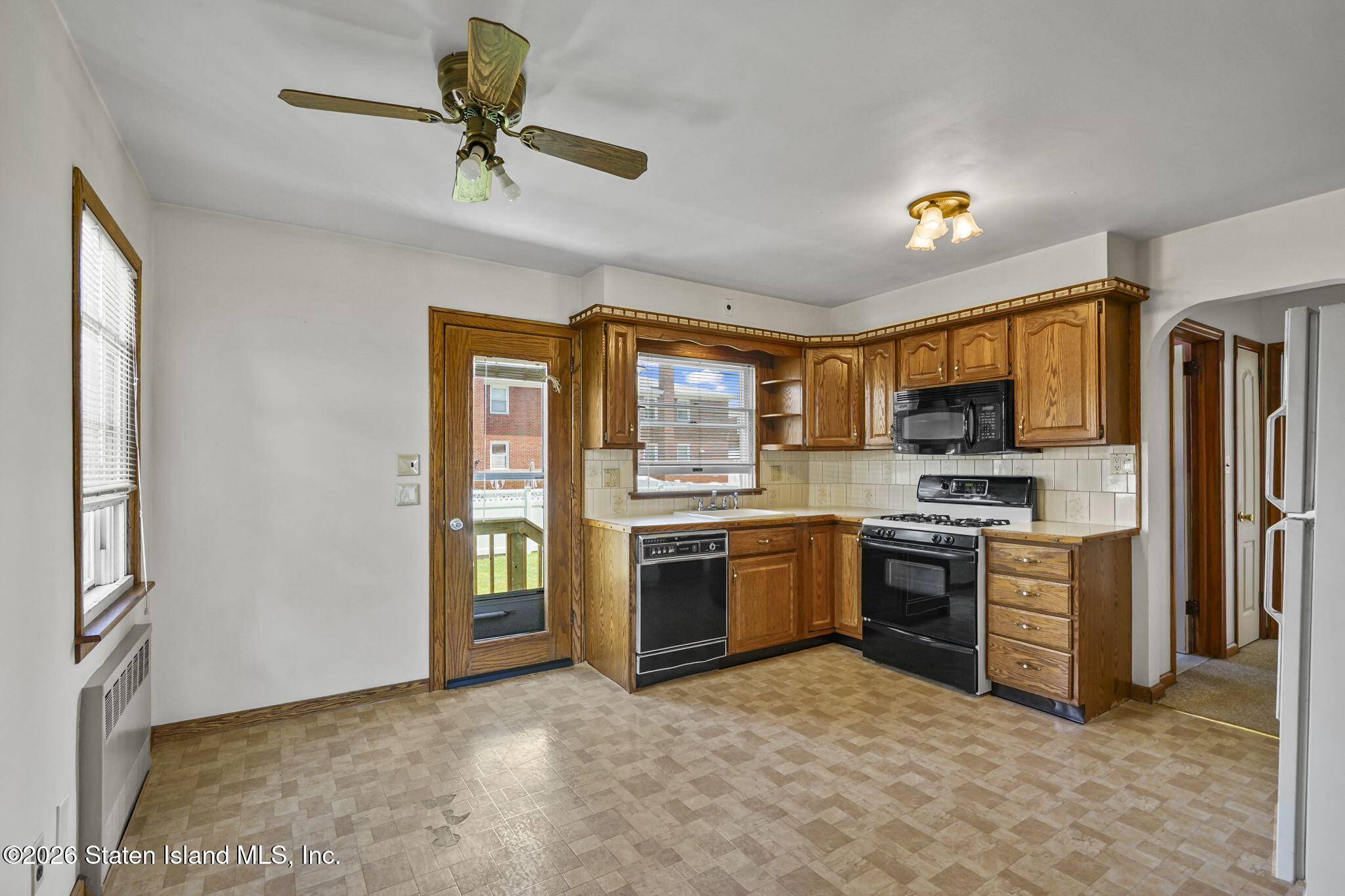 357 Burgher Avenue, Staten Island, NY, 10305 image 7