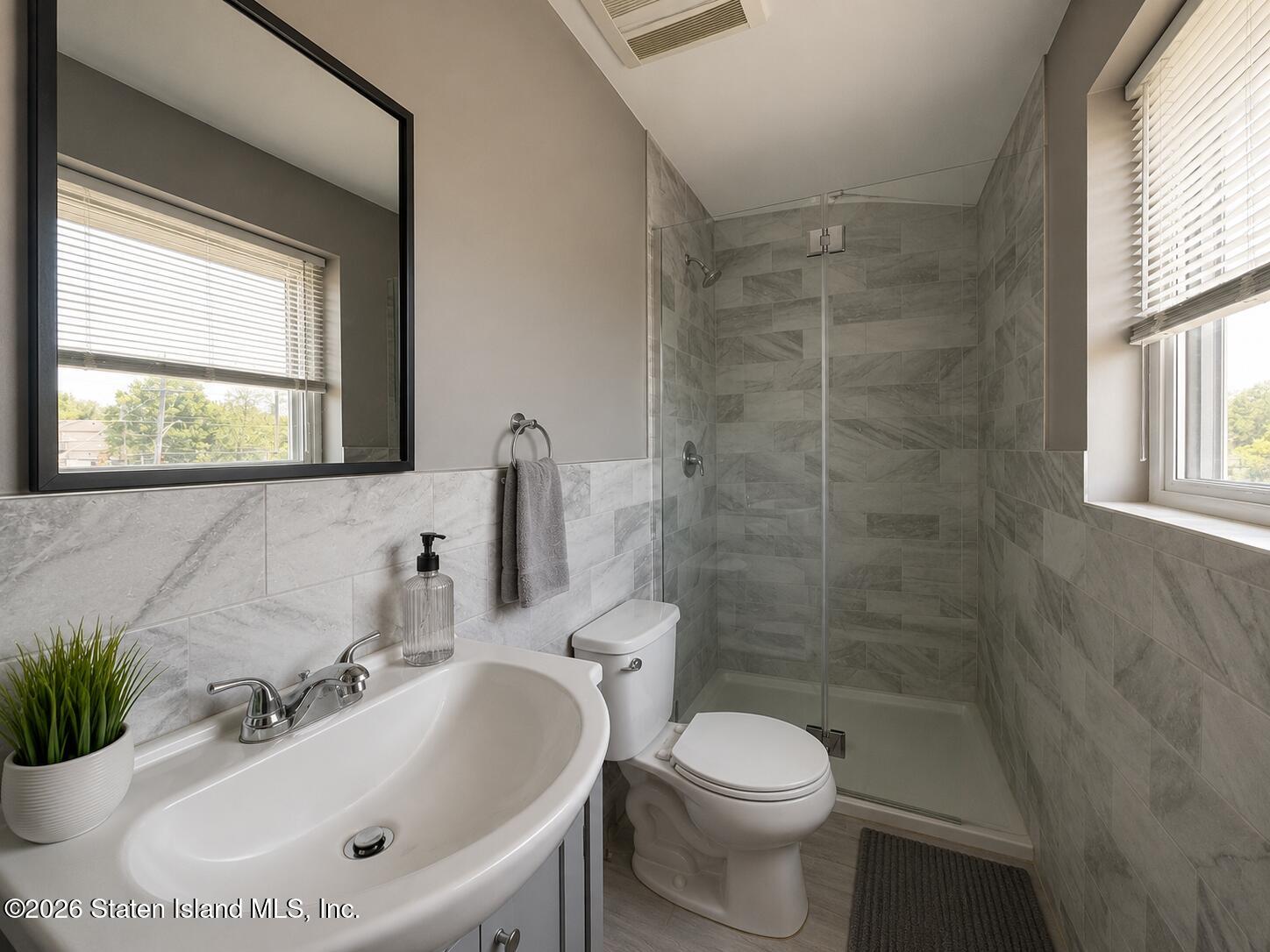 2981 Hylan Boulevard, Staten Island, NY, 10306 image 16