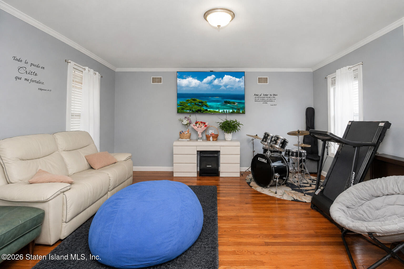 551 Van Duzer Street Image 4
