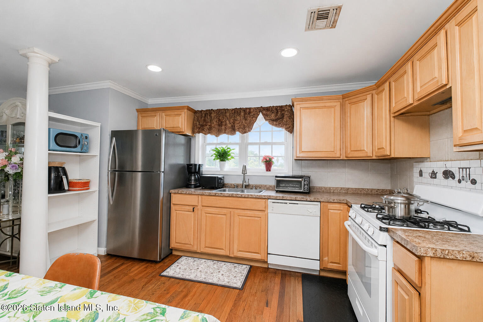 551 Van Duzer Street, Staten Island, NY, 10304 image 7