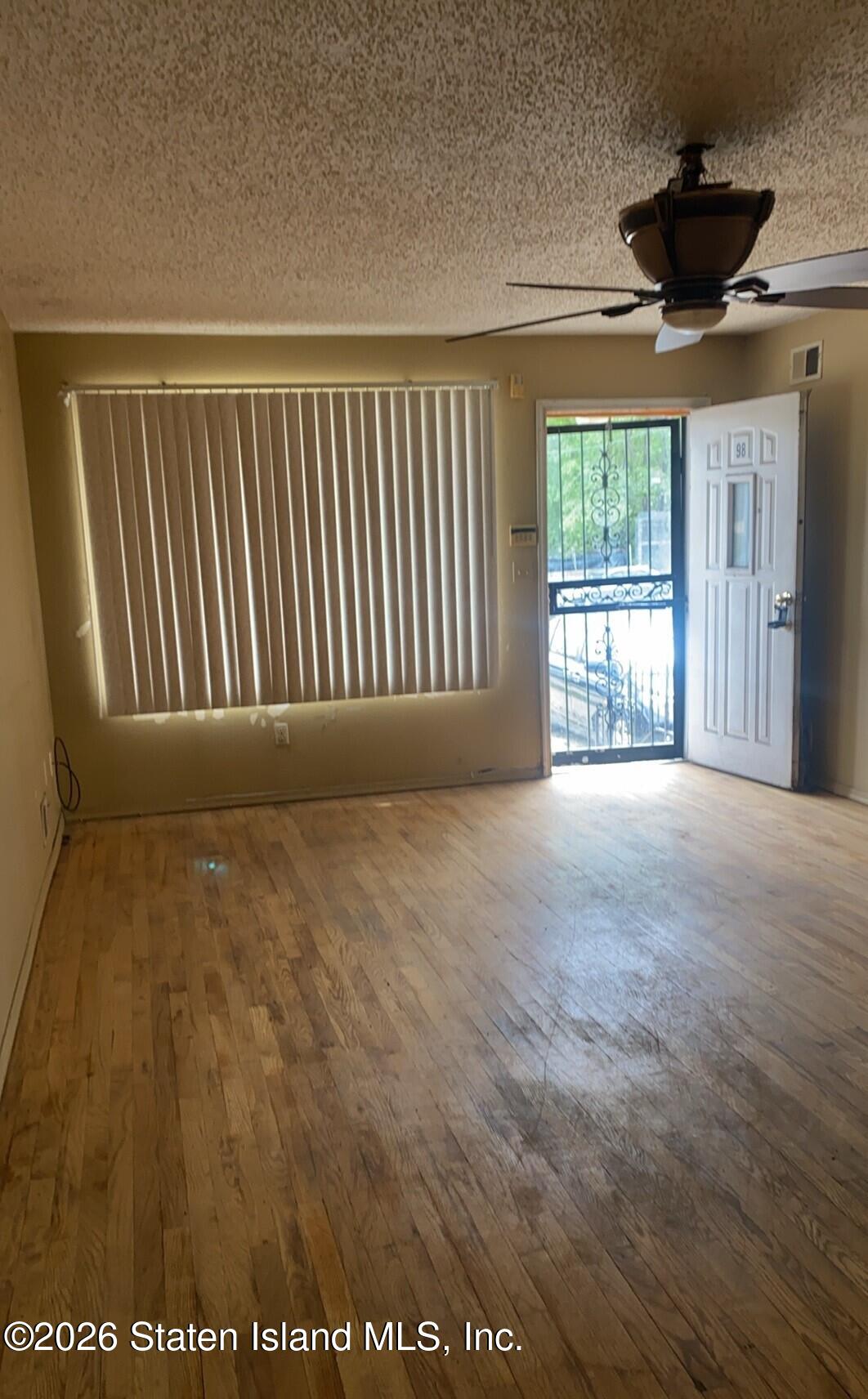 98 Lake Avenue Image 5