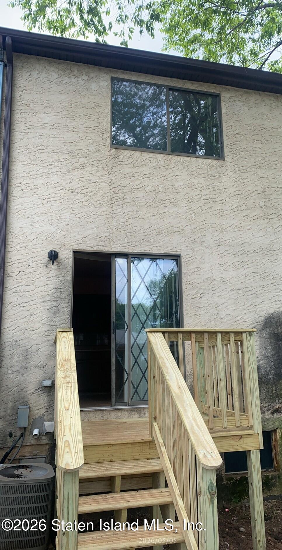 98 Lake Avenue Image 2