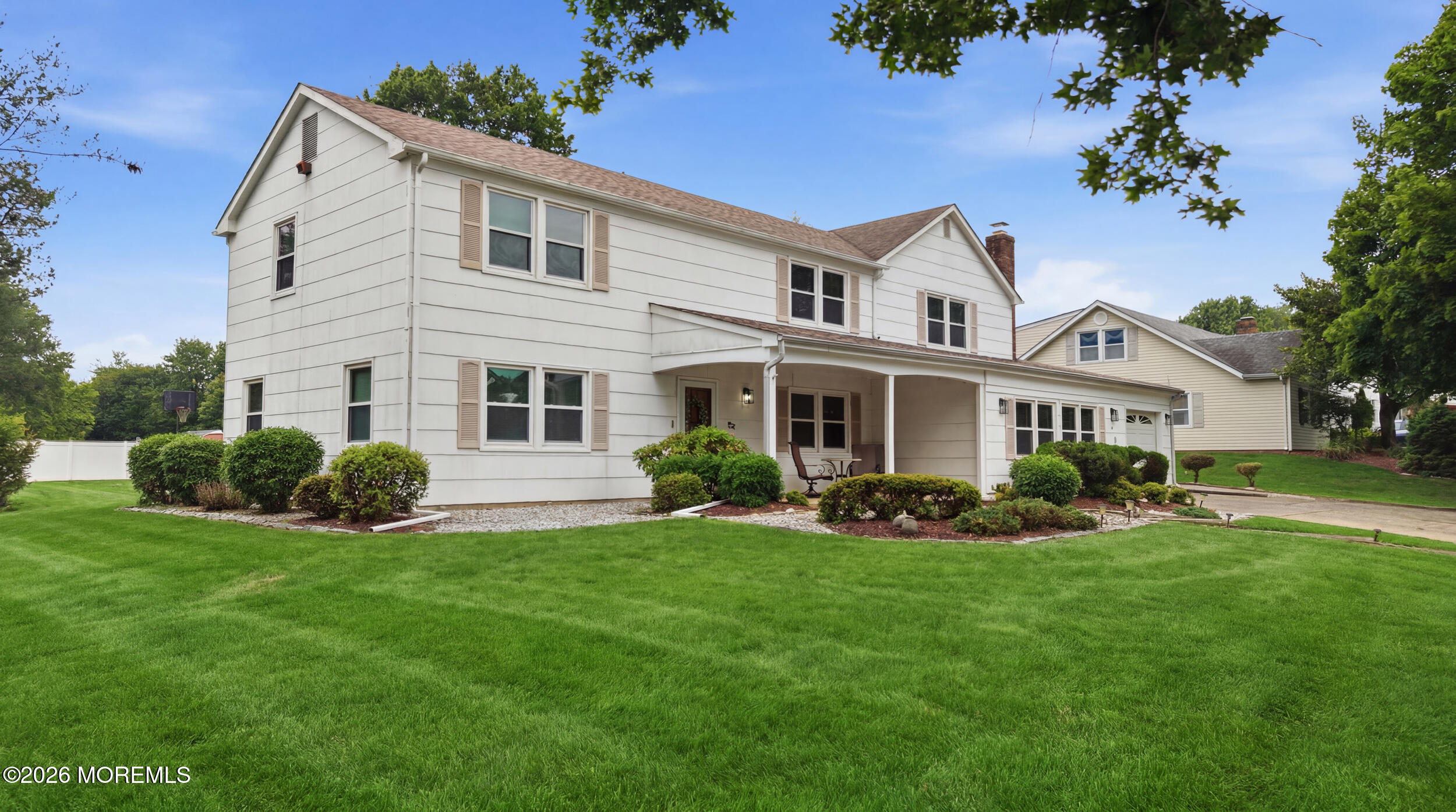 22 River Drive Image 1