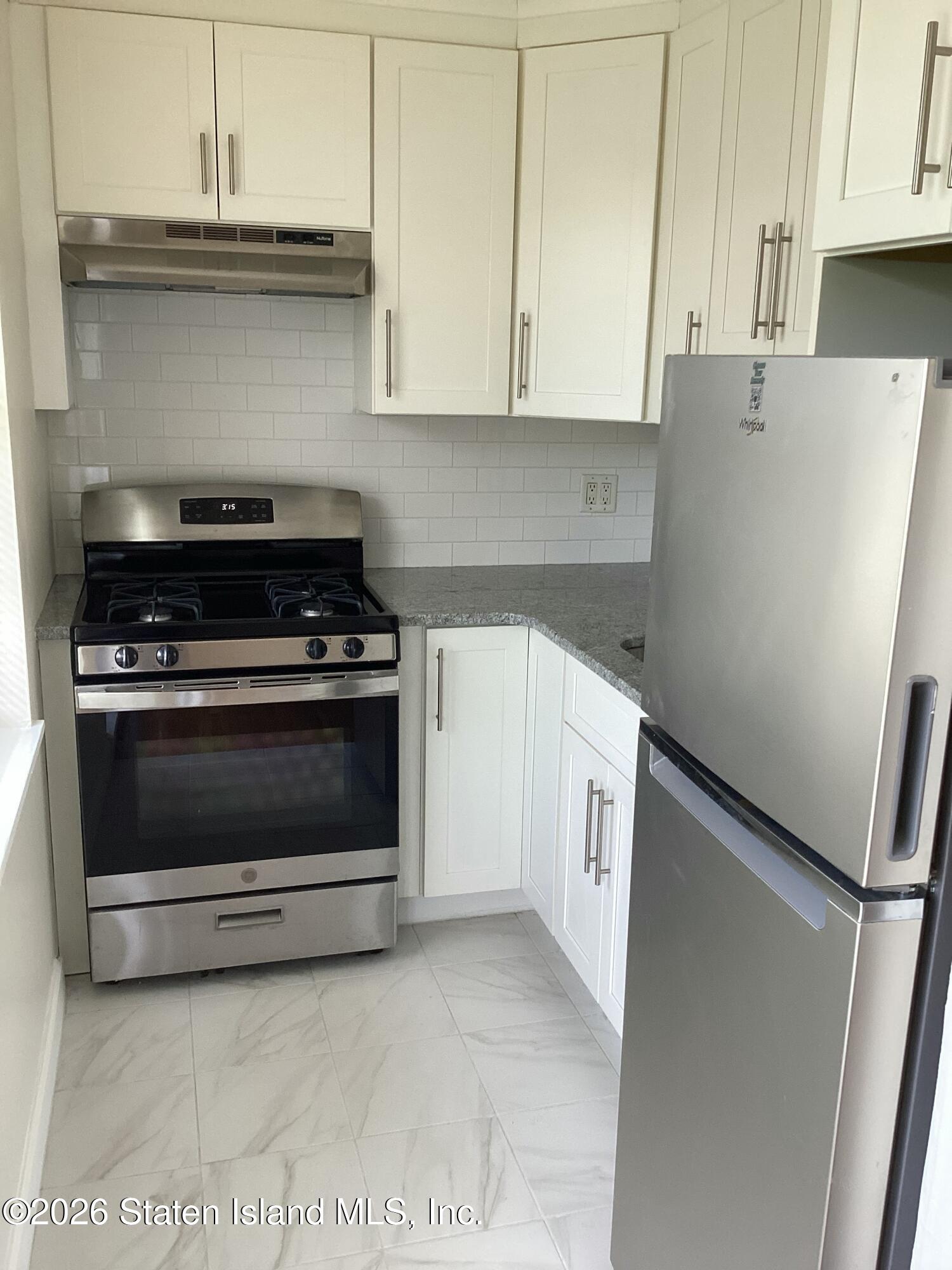 175 Zoe Street 4p, Staten Island, NY, 10305 image 12